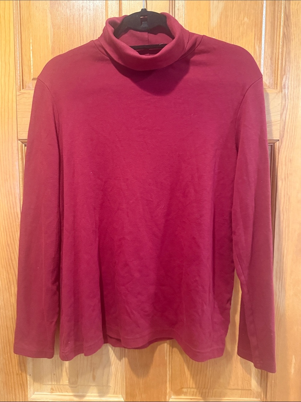 Croft & Barrow Burgundy cotton turtle neck size X-Large.